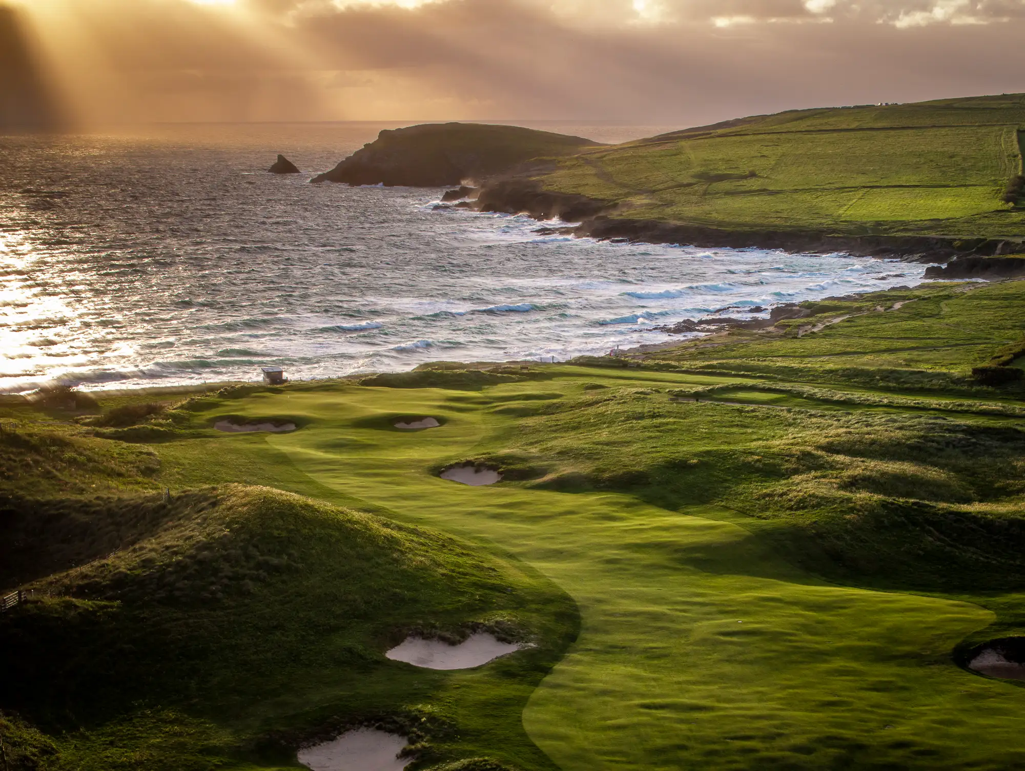 escape to the ocean cornwall golf trevose